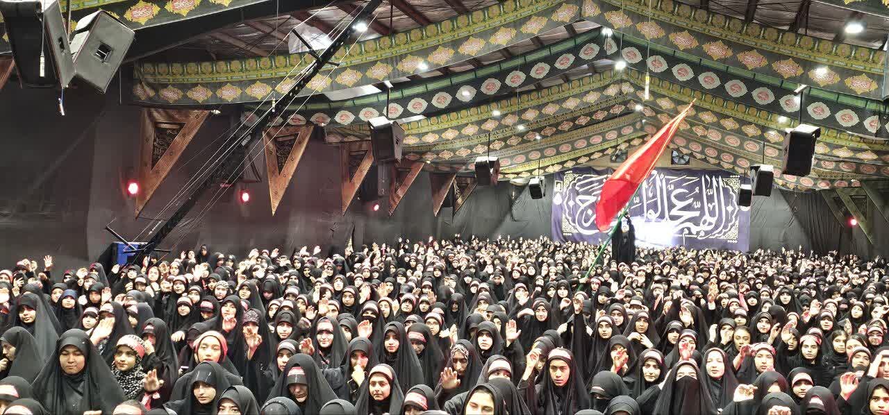 اجتماع بزرگ دخترانه " بناتالحسین علیهالسلام" در همدان برگزار شد