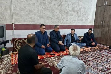 مسائل خانواده زندانیان نیازمند در تنگستان پیگیری شد