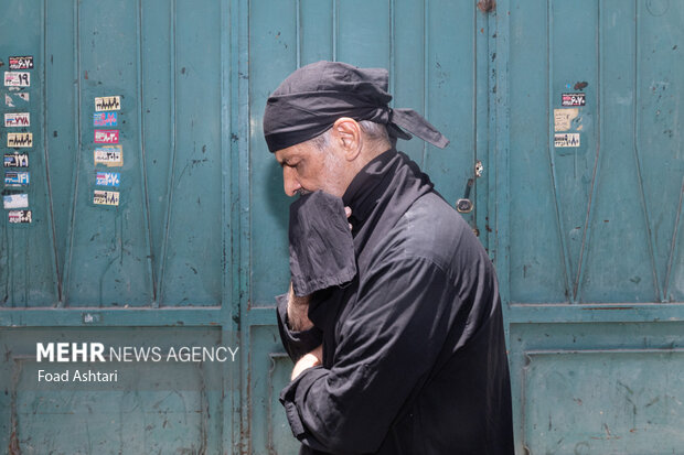 عزاداری ظهر تاسوعا در حسینیه سقایان همدانی مقیم مرکز