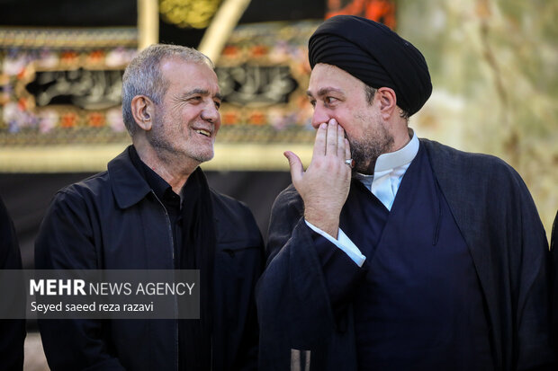 Tasu'a night at Imam Khomeini mausoleum