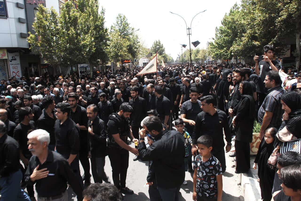 سنت ۶۰ ساله حرکت دستههای عزاداری در کاشمر