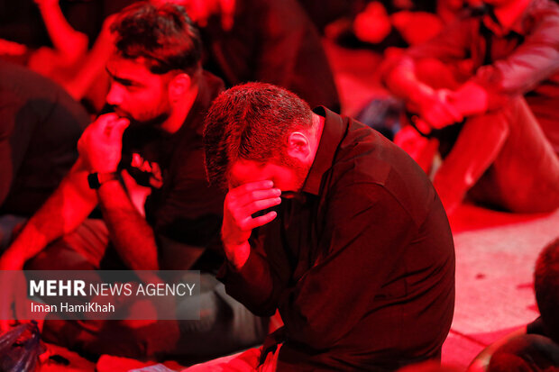 Iranians marking Hazrat Abbas martyrdom on Tasu'a