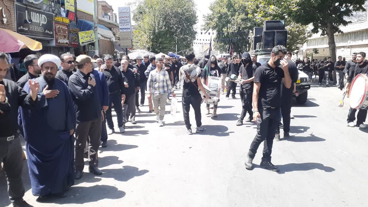 دسته روی عزاداری روز تاسوعا در سنندج برگزار شد