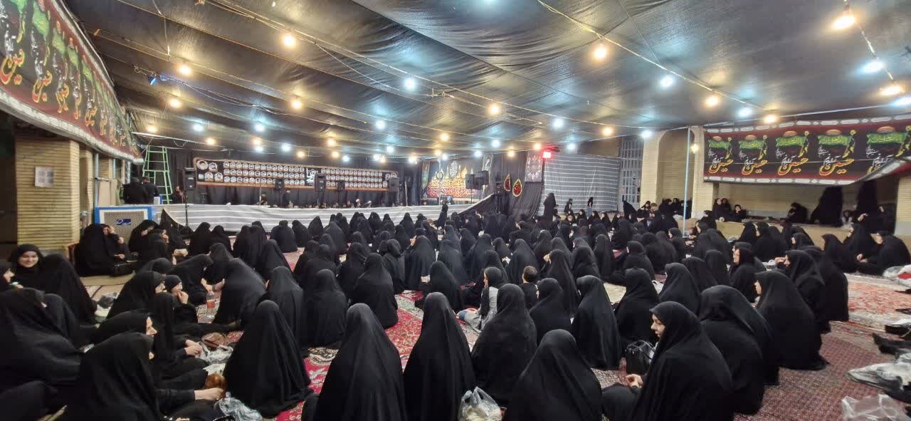 آیین عزاداری حسینی در گلزار شهدای سریشآباد برگزار شد