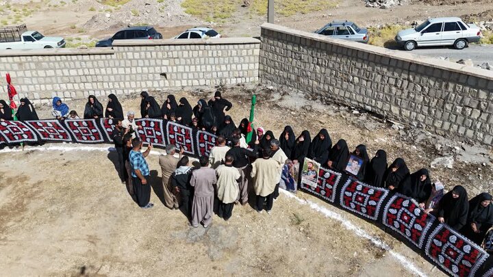 مراسم آیین «چمر» همزمان با عاشورای حسینی در ملکشاهی برگزار شد