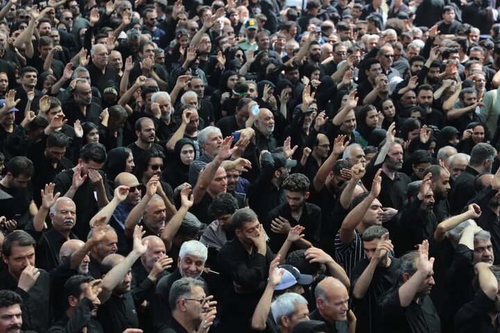 امضای «شهادت‌نامه عشاق» در عاشورا/ استان سمنان یکپارچه ماتمکده شد