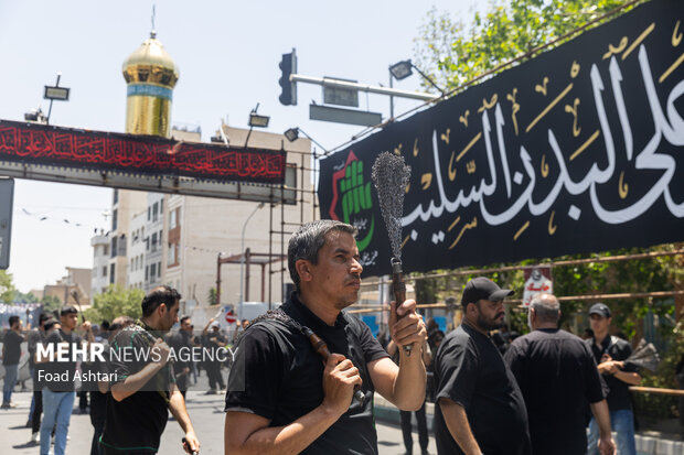 عزاداری ظهر عاشورای حسینی در تهران