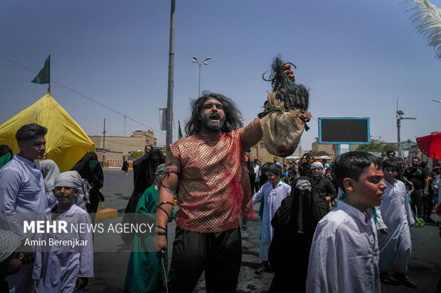 خیمه سوزان ظهر عاشورا در شیراز