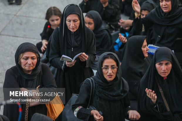 آئین <a href='https://sayeb.ir/tag/%d8%ae%db%8c%d9%85%d9%87-%d8%b3%d9%88%d8%b2%d8%a7%d9%86'></div>خیمه سوزان</a> در میدان امام <a href='https://sayeb.ir/tag/%d8%ad%d8%b3%db%8c%d9%86'>حسین</a> (ع) <a href='https://sayeb.ir/tag/%d8%aa%d9%87%d8%b1%d8%a7%d9%86'>تهران</a>
