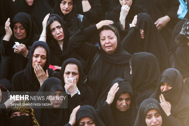 آئین <a href='https://sayeb.ir/tag/%d8%ae%db%8c%d9%85%d9%87-%d8%b3%d9%88%d8%b2%d8%a7%d9%86'></div>خیمه سوزان</a> در میدان امام <a href='https://sayeb.ir/tag/%d8%ad%d8%b3%db%8c%d9%86'>حسین</a> (ع) <a href='https://sayeb.ir/tag/%d8%aa%d9%87%d8%b1%d8%a7%d9%86'>تهران</a>