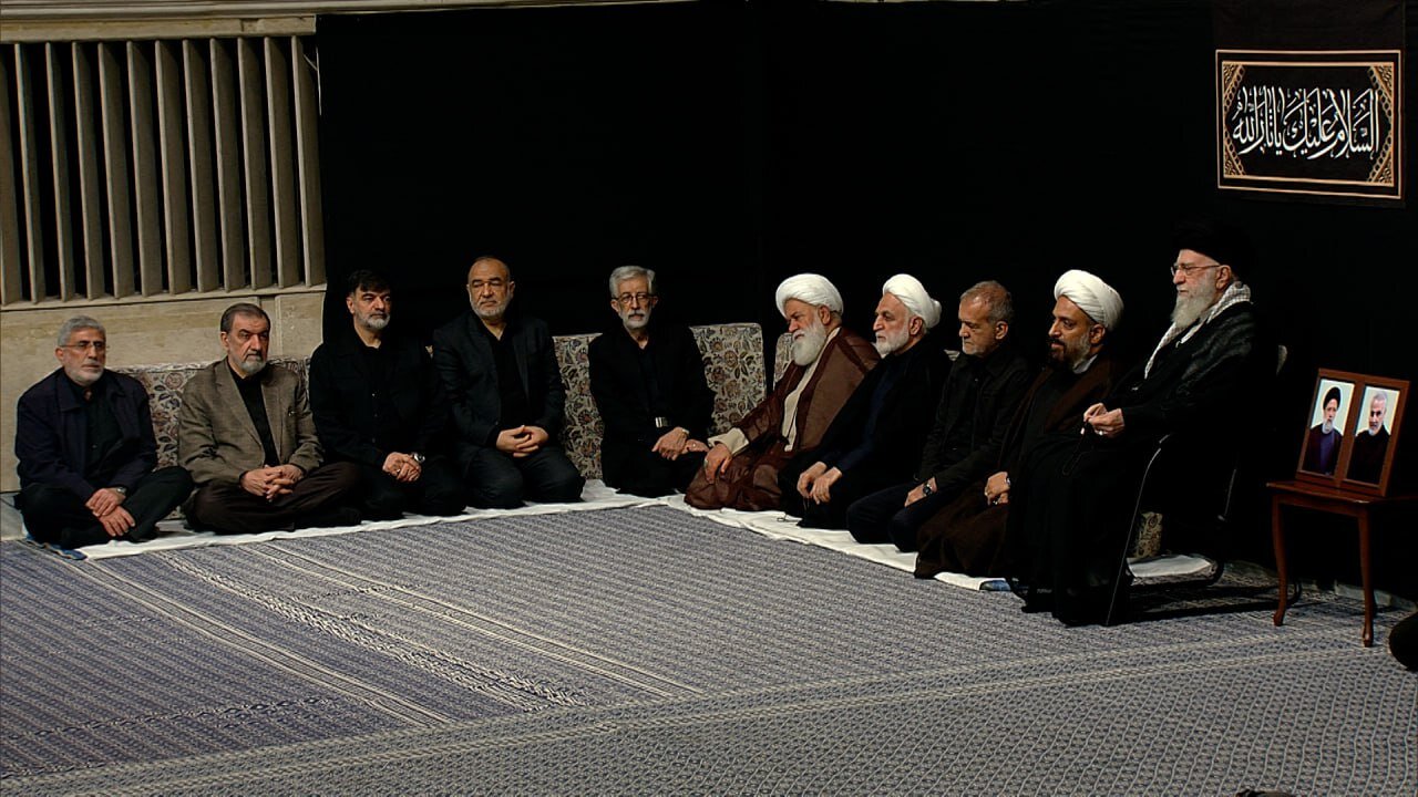 Ayetullah Hamenei'nin huzurunda Şam-ı Gariban merasimi düzenlendi