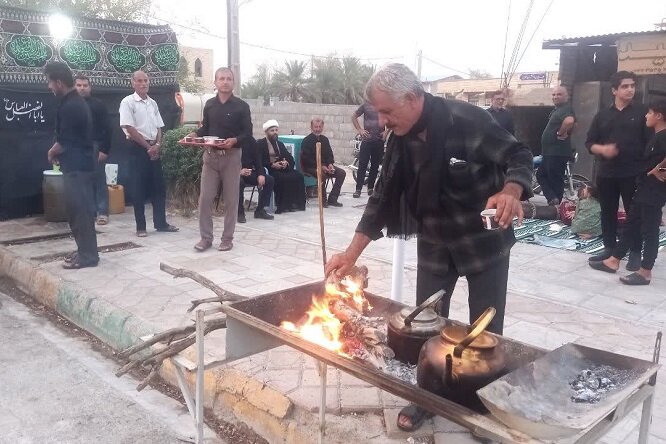 موکبداران آبدانی با همه وجود خادم عزاداران حسینی هستند