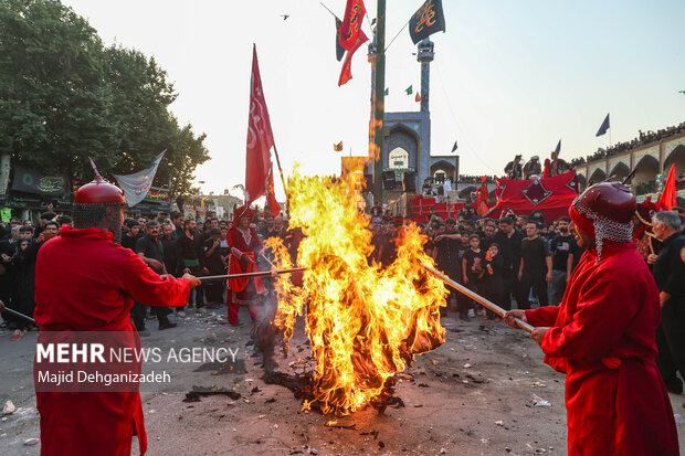 آیین «تعزیه خوانی» و «نخل گردانی» روز عاشورا - مهریز