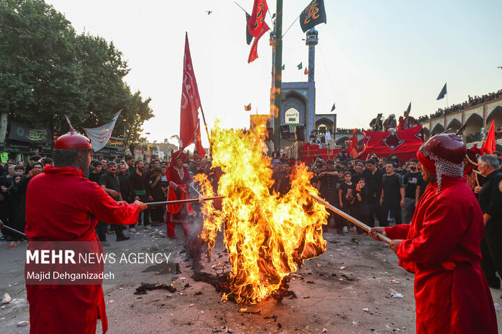 آیین «تعزیه خوانی» و «نخل گردانی» روز عاشورا در مهریز