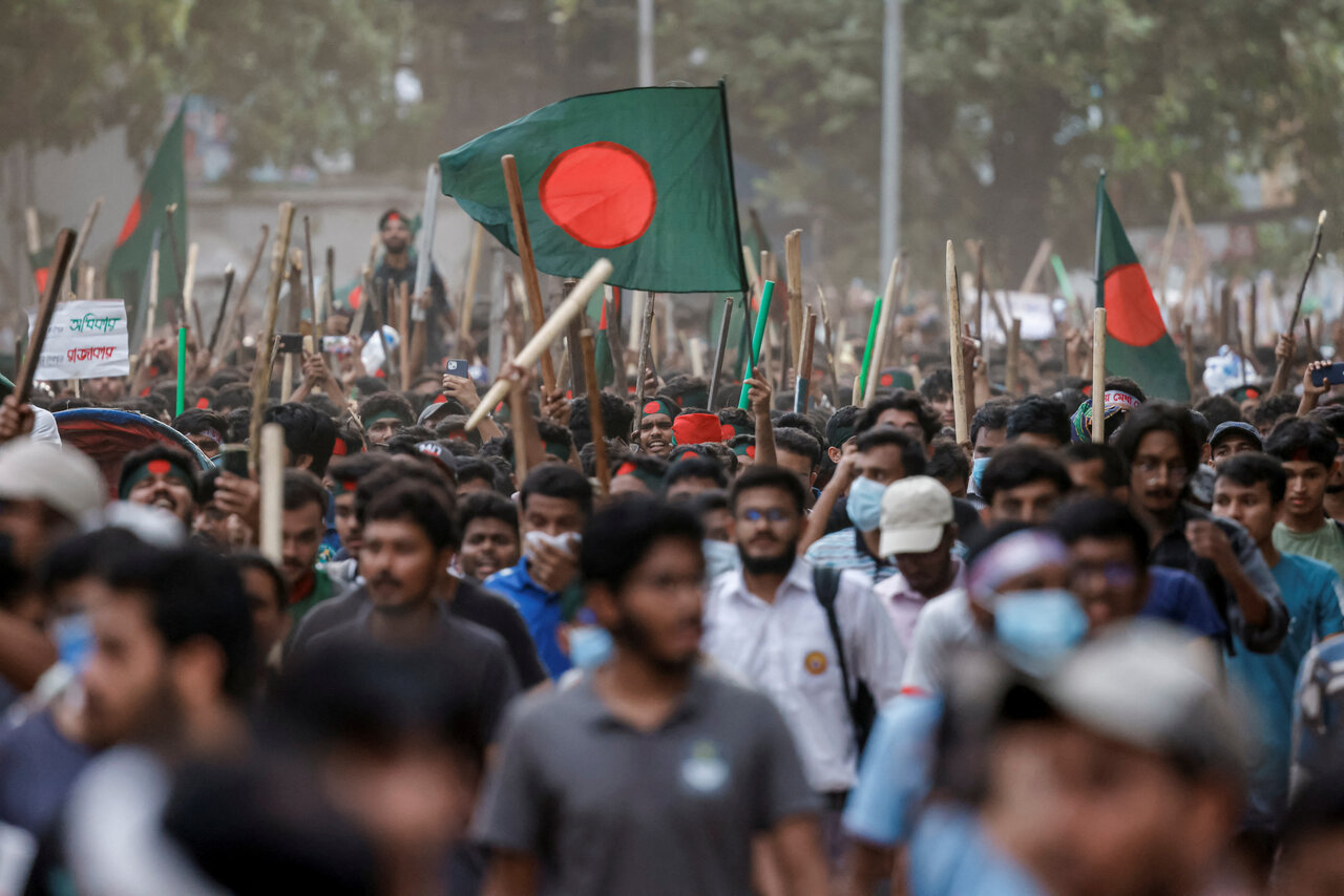 ۶ کشته در اعتراضات دانشجویی بنگلادش/ دانشگاه‌ها تعطیل شدند