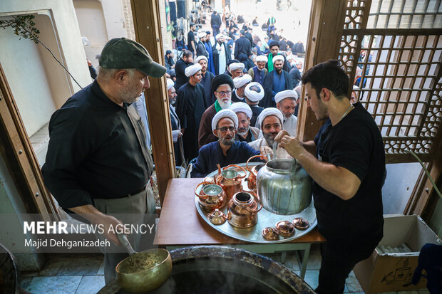 عزاداران حسینی مهمان روحانیون یزدی