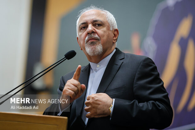 ظریف: قرار نیست به جای رئیس جمهوری انتخاب کنیم ظریف: قرار نیست به جای رئیس جمهوری انتخاب کنیم