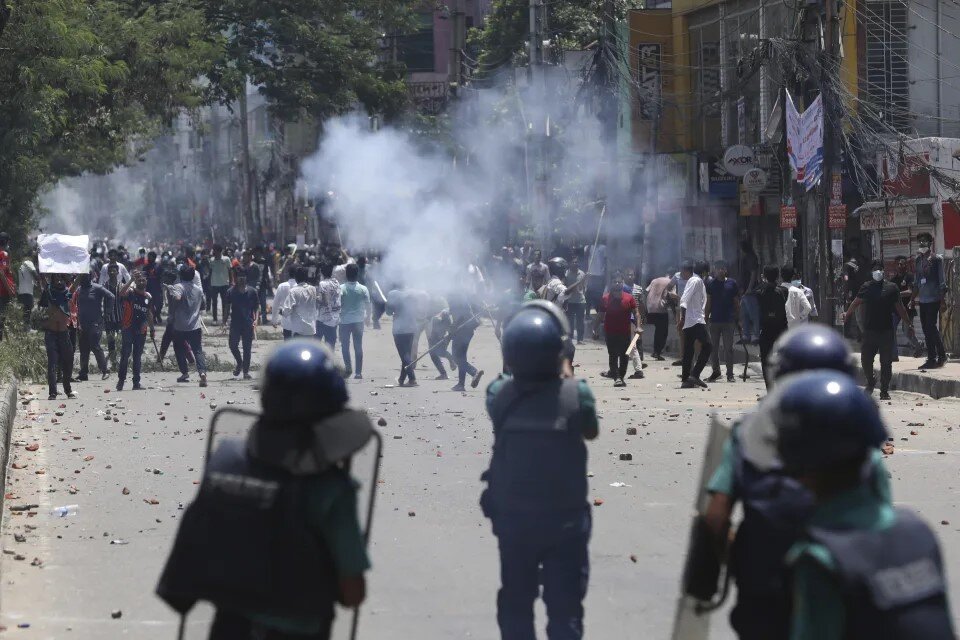Bangladeş'teki protestolarda can kaybı 105'e yükseldi