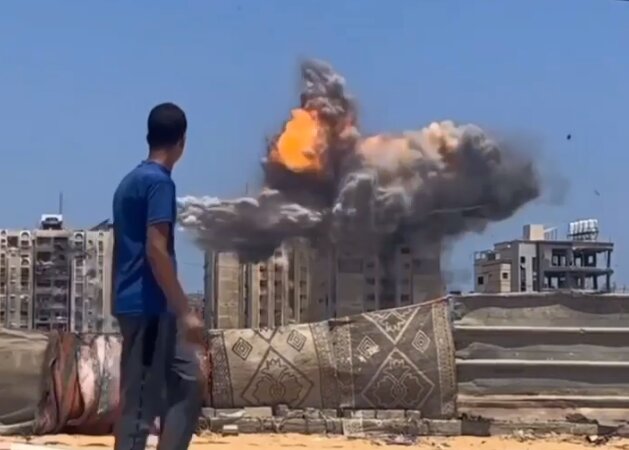 VIDEO:  Israeli fighters attack Ain Jalut towers in Gaza
