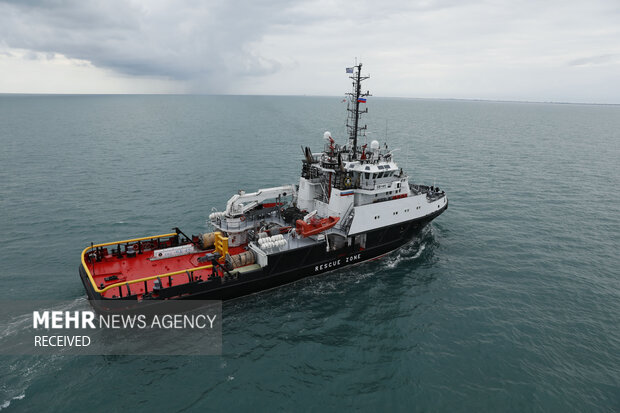 İran-Rusya ortak deniz tatbikatında havadan kurtarma operasyonu icra edildi  İran-Rusya ortak deniz tatbikatında havadan kurtarma operasyonu icra edildi