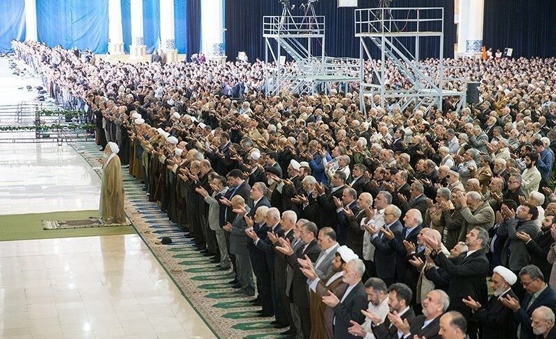 نماز جمعه از بزرگترین عنایات خداوند بر جمهوری اسلامی ایران است