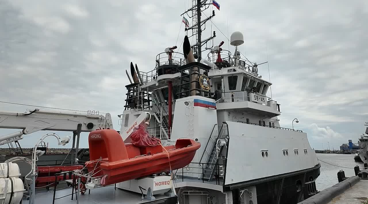 شناور ۴۵ SB روسیه وارد آبهای سرزمینی ایران در دریای خزر شد