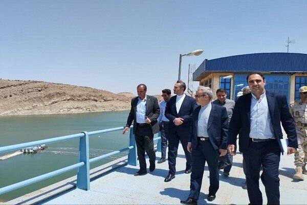 سفير إيران لدى تركمانستان يزور منطقة سرخس الاقتصادية الخاصة