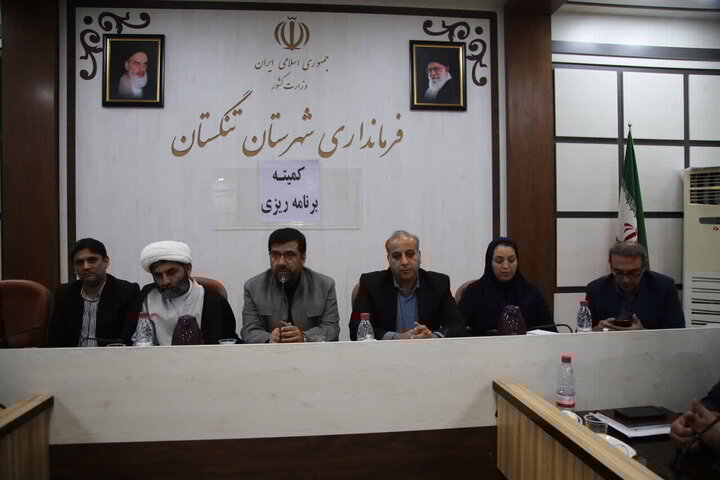 تکمیل پروژههای نیمهتمام اولویت اساسی شهرستان تنگستان است تکمیل پروژههای نیمهتمام اولویت اساسی شهرستان تنگستان است