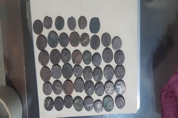 ۴۶ سکه تاریخی دوران قاجار در دلفان کشف شد