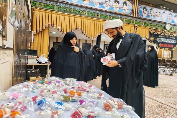 عروسکهایی که مسافر کربلا میشوند/نذری برای شادی دل کودکان زائر