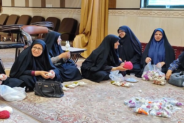 عروسکهایی که مسافر کربلا میشوند/نذری برای شادی دل کودکان زائر