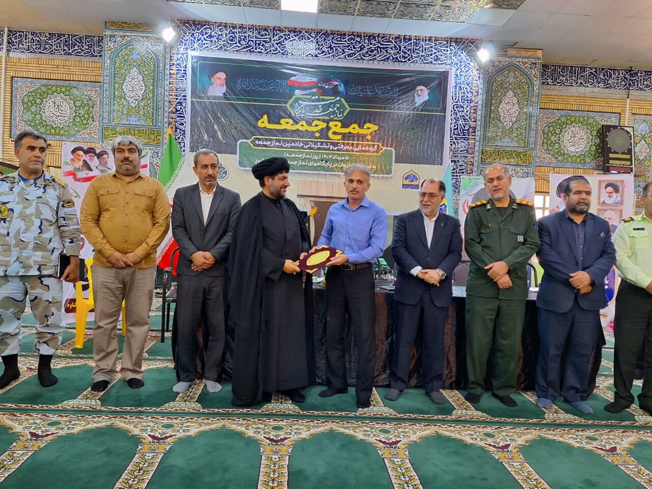 مسئولان گناوه با ارائه عملکردها در جامعه نشاط ایجاد کنند