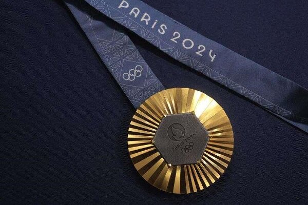 کادویی که روی سکوی المپیک به مدال آوران اهدا می‌شود