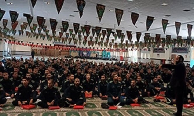 اجرای طرح تبیین دفاع مقدس در مرکز آموزش تخصصی شهید چمران فراجا