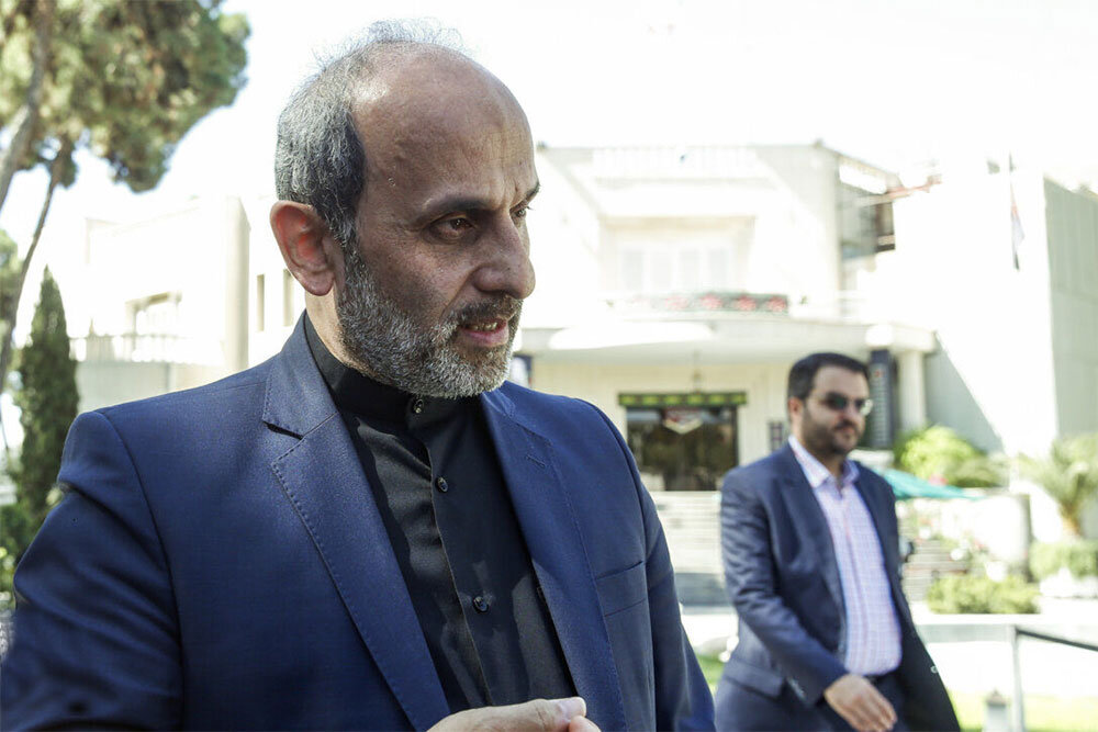 جبلی: ساختمان شیشه ای ظرف یکسال آینده بازسازی می‌شود