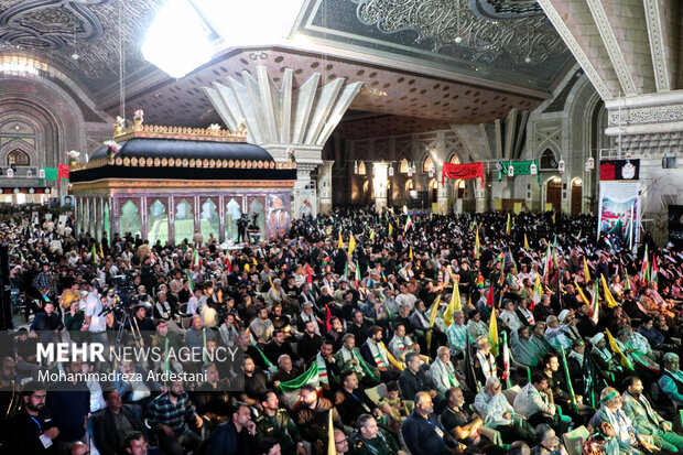 کنگره ۱۲ هزار شهید استان تهران در حرم امام(ره)