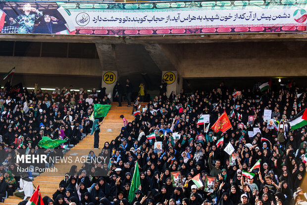 اجتماع دختران انقلاب در ورزشگاه آزادی