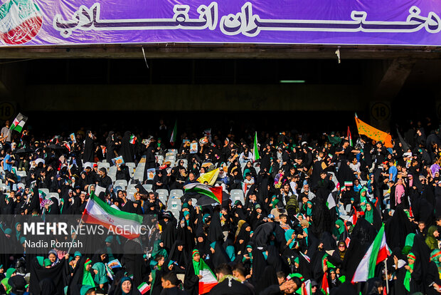 اجتماع دختران انقلاب در ورزشگاه آزادی