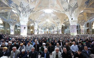 بیش از ۱۱۰۰ نفر نیز در ستاد نماز جمعه مشهد فعالیت دارند