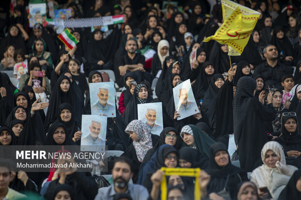 اجتماع مردمی دختران انقلاب در ورزشگاه آزادی