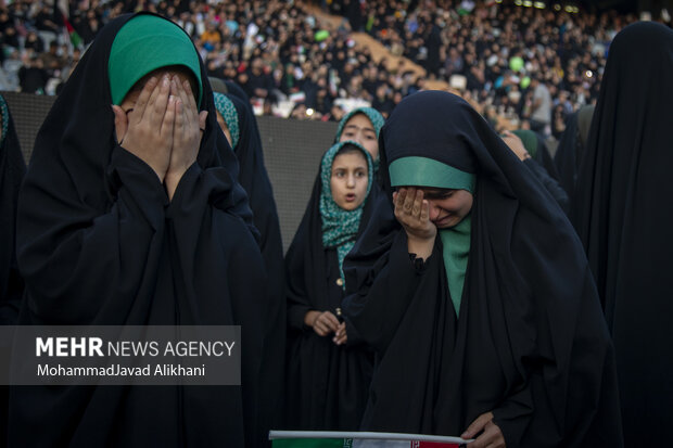 اجتماع مردمی دختران انقلاب در ورزشگاه آزادی