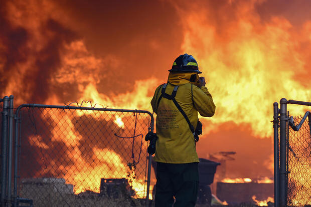 آتش‌سوزی‌های گسترده در کالیفرنیای آمریکا