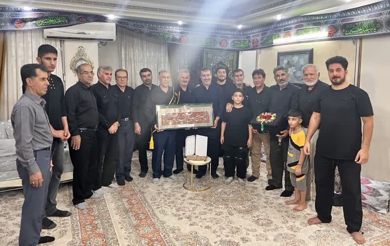 ذاکر و خادم پیشکسوت امام حسین (ع) در لرستان تقدیر شد