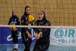 Iran Women’s Natl. Volleyball Team in training