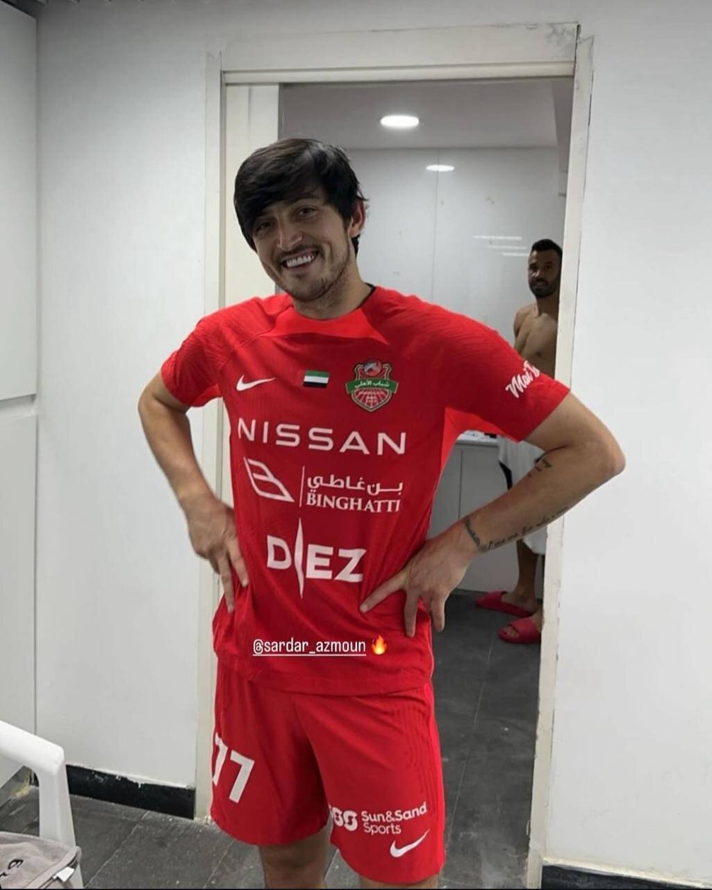 نخستین تصویر از سردار آزمون با پیراهن شماره ۷۷ شباب الاهلی