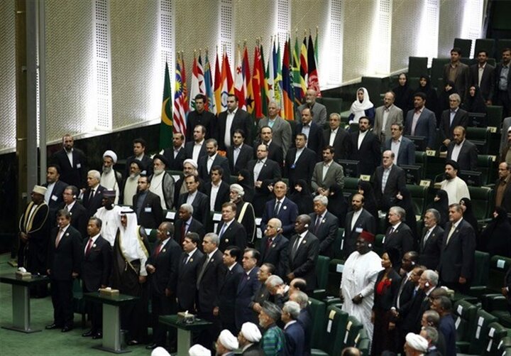 Pezeşkiyan'ın yemin törenine Türkiye'den kim katılacak? Pezeşkiyan'ın yemin törenine Türkiye'den kim katılacak?