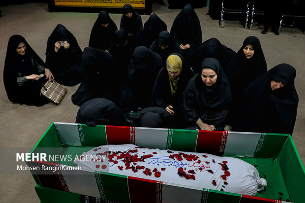 وداع با پیکر مطهر شهید مهرداد حیدری در معراج شهدای تهران