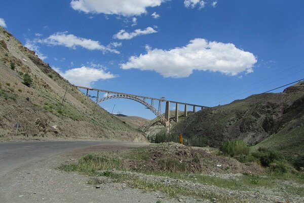 محور مواصلاتی خوی-رازی ساماندهی شود/لزوم احداث آبراه در جاده مرزی