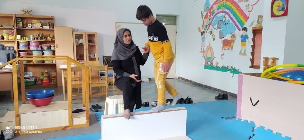 برنامه ملی مداخله توانبخشی خانواده محور در کردستان اجرا میشود