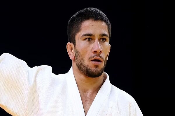 لاعب جودو طاجكستاني يرفض مصافحة منافسه الإسرائيلي